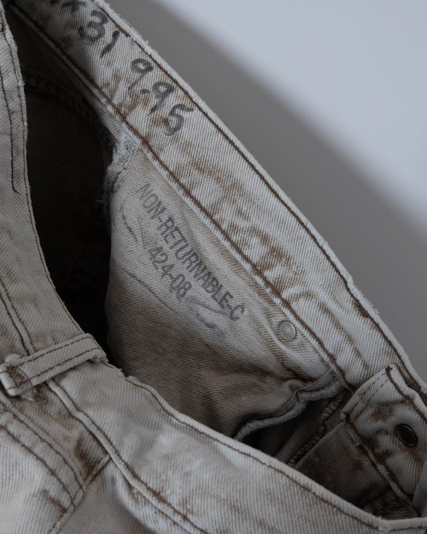 "Levi's SILVERTAB" cutoff baggy denim pants