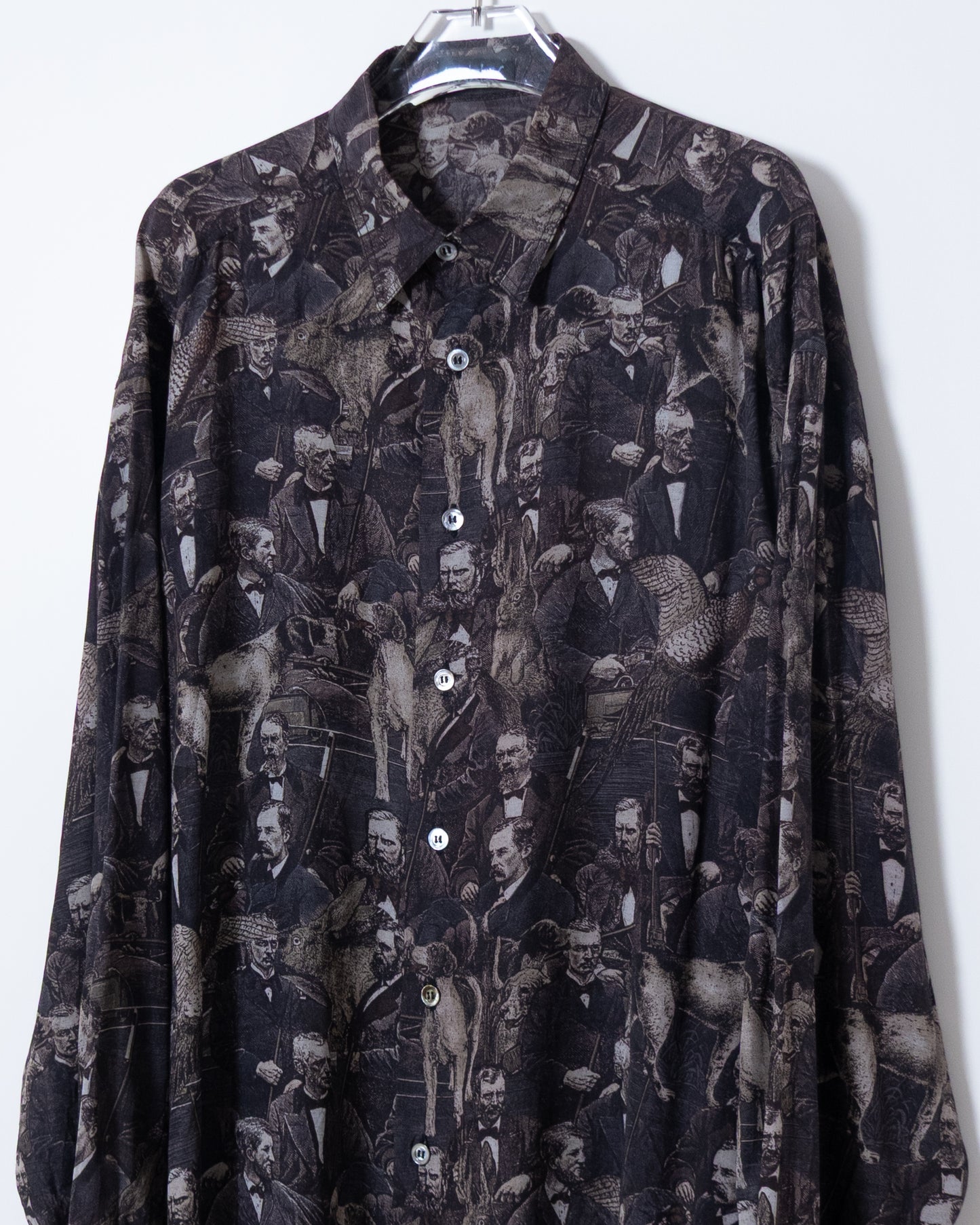 "byblos" all-over pettern rayon shirt