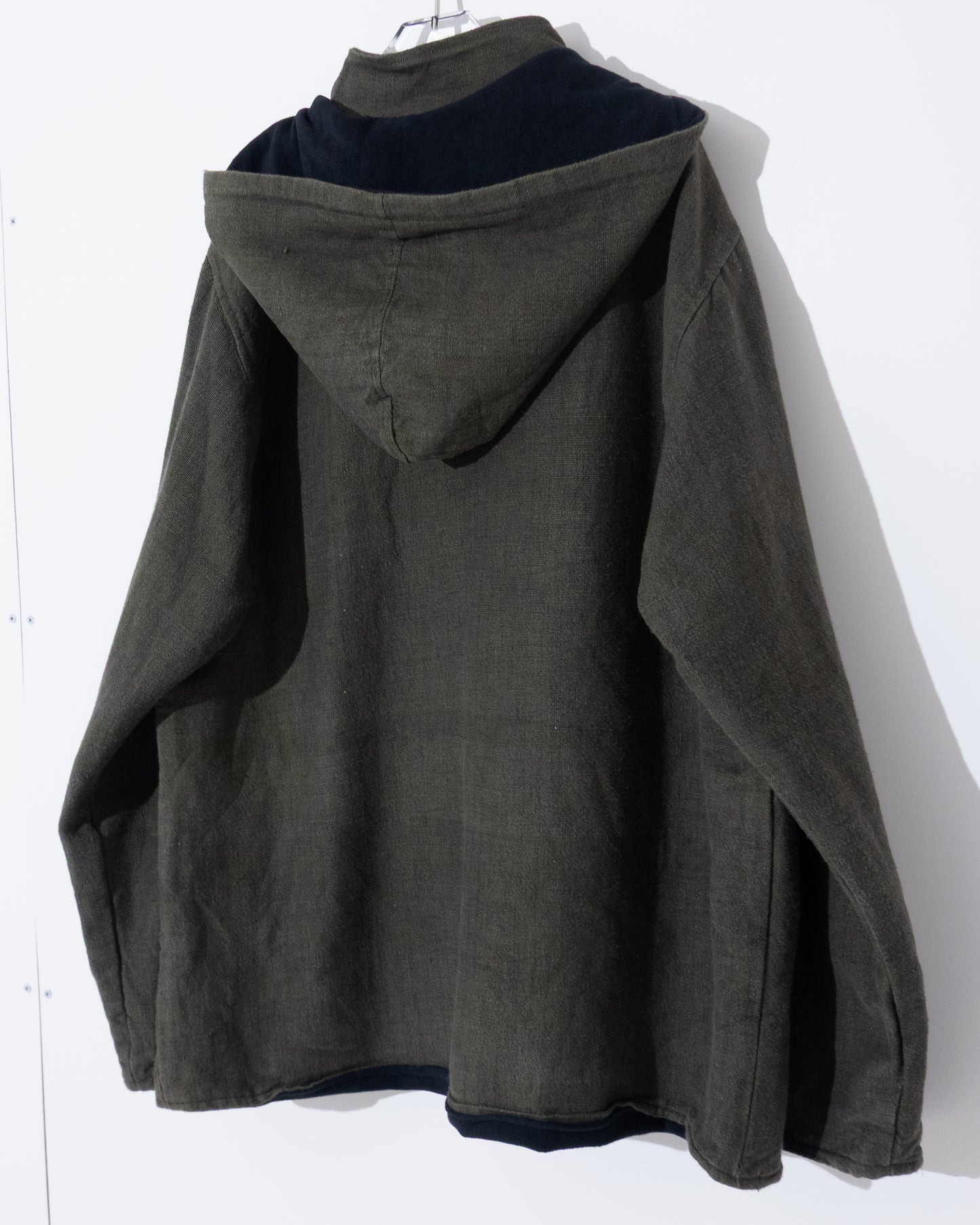 Diagonal zip hooded jacket