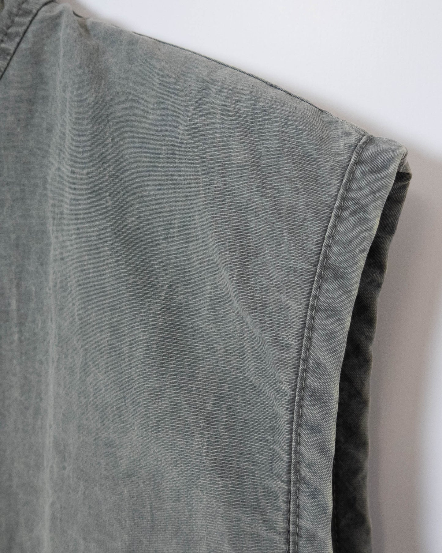 "Gramicci" good fade nylon vest with fleece