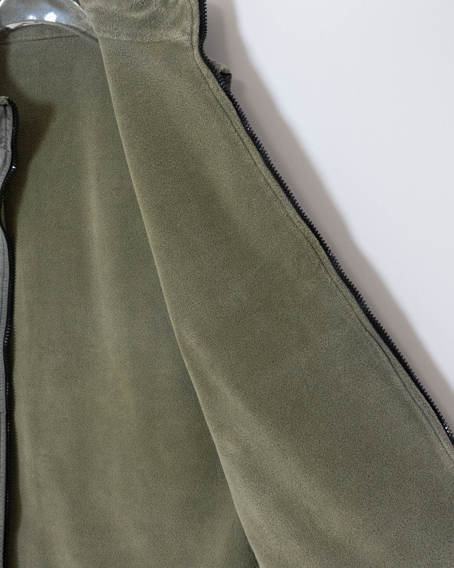 "Gramicci" good fade nylon vest with fleece