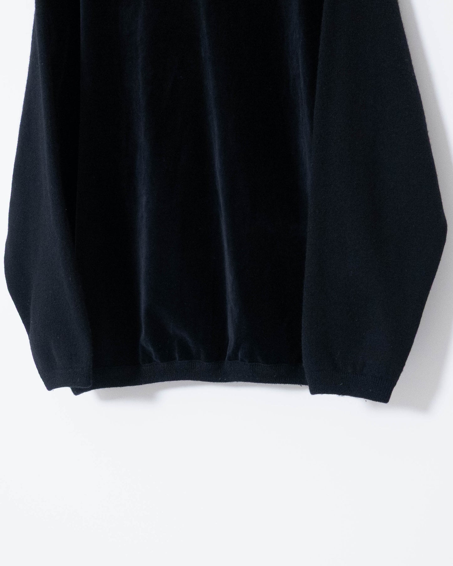 "Sean John" v-neck velour paneled knit sweater