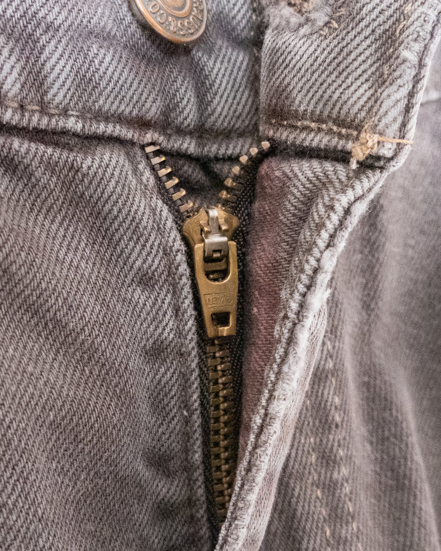 "Levi's" 565 denim pants