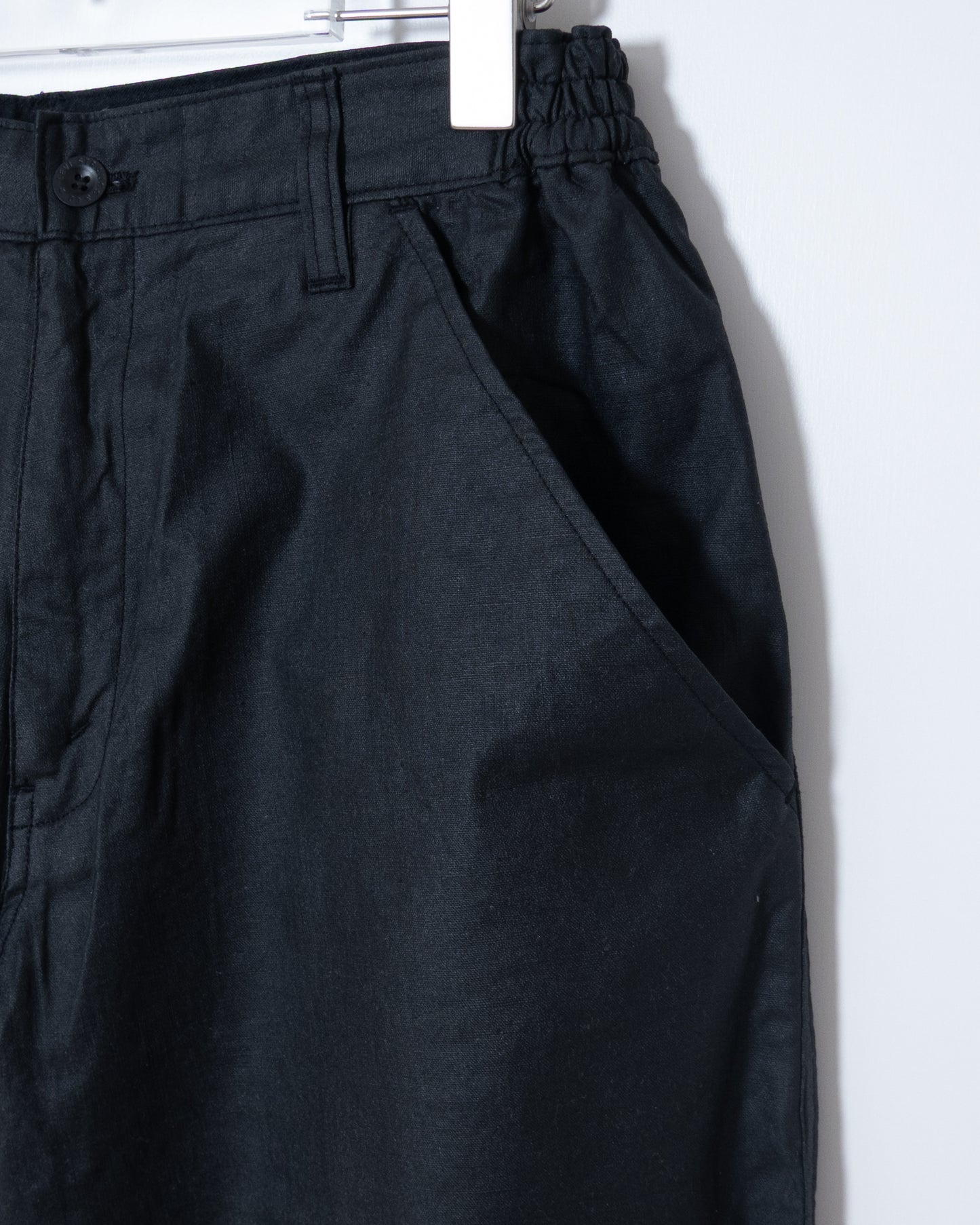 "Levi's ALL DUTY” coated cotton linen easy pants