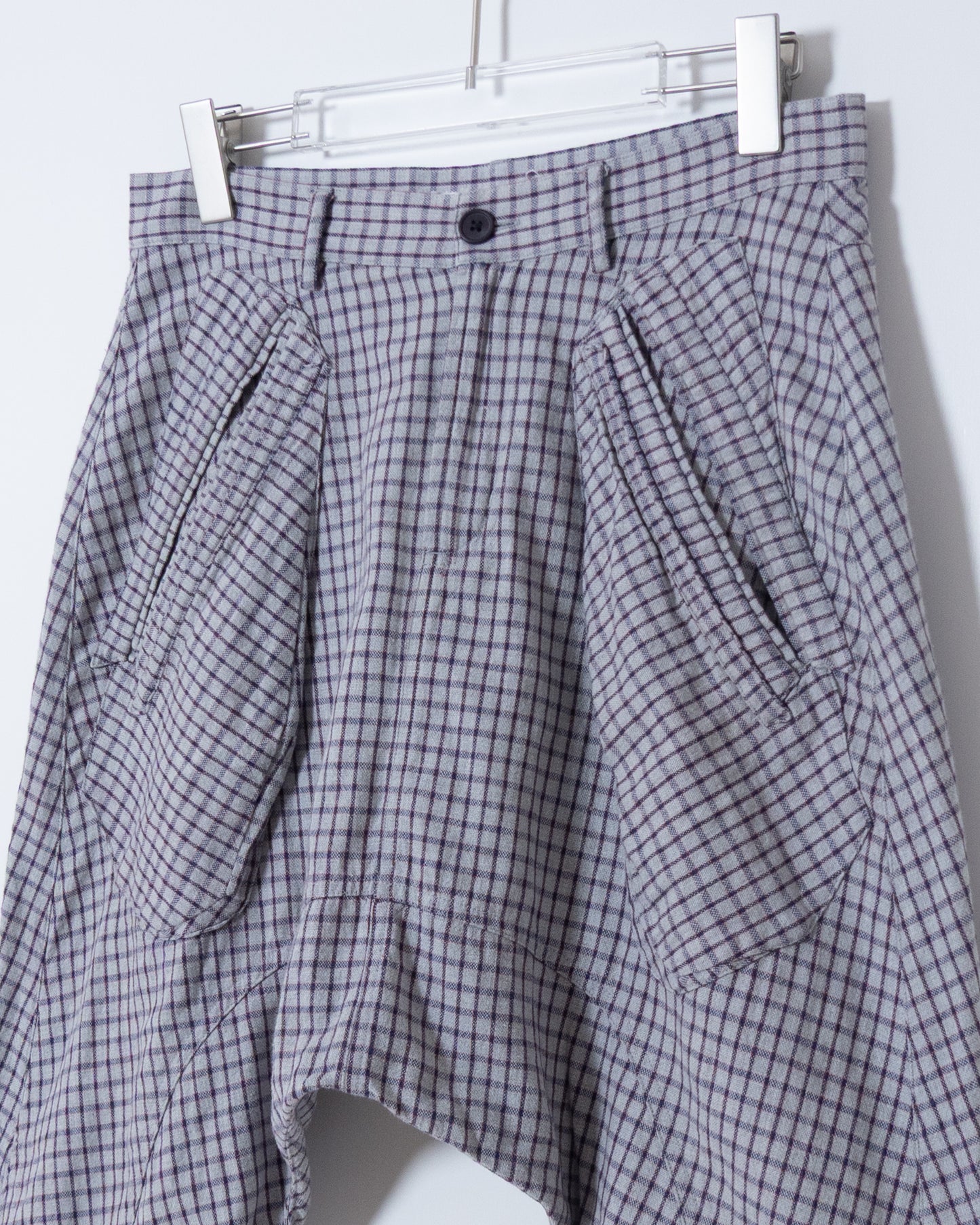 “HENRIK VIBSKOV” drop-crotch shorts