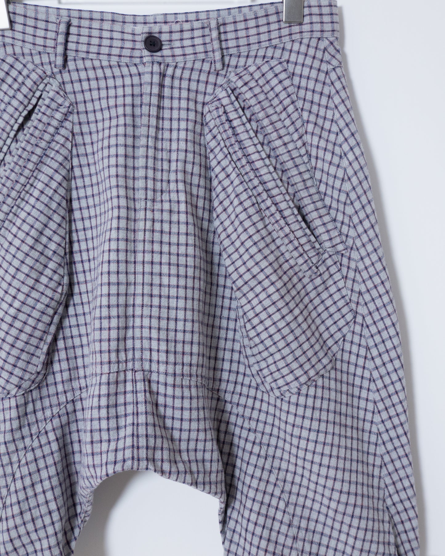 “HENRIK VIBSKOV” drop-crotch shorts